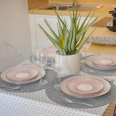 Immogroom - Center Of - Renovated - Terrace - Air Conditioning - Wif Daire *