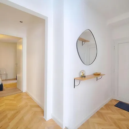 Daire Immogroom - Center Of - Renovated - Terrace - Air Conditioning - Wif